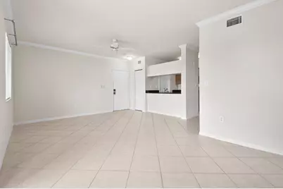 6556 Emerald Dunes Drive #302, West Palm Beach, FL 33411 - Photo 6