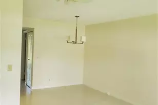 251 SW 134th Way, Pembroke Pines, FL 33027 - Photo 4