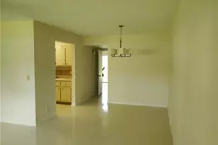 251 SW 134th Way, Pembroke Pines, FL 33027 - Photo 6