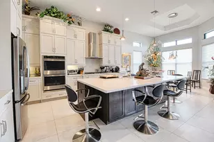 12095 Bastille Cir E, Parkland, FL 33076 - Photo 6