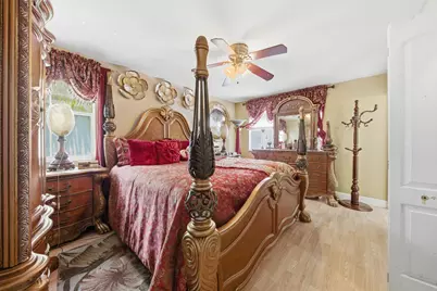 6582 Bayfront Drive, Margate, FL 33063 - Photo 36