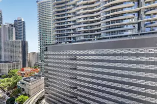 1010 Brickell Ave, Miami, FL 33131 - Photo 34