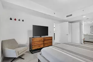 1010 Brickell Ave, Miami, FL 33131 - Photo 14