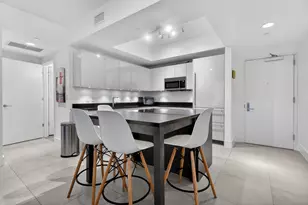 1010 Brickell Ave, Miami, FL 33131 - Photo 10