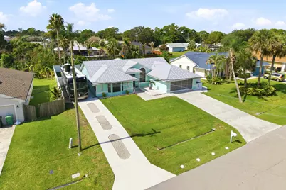 532 SE Majestic Terrace, Port Saint Lucie, FL 34983 - Photo 1