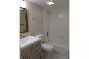 140 NW 70th St, Boca Raton, FL 33487 - Photo 6