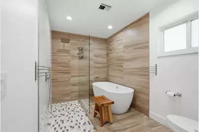 904 W Cypress Lane #V-46, Pompano Beach, FL 33069 - Photo 6