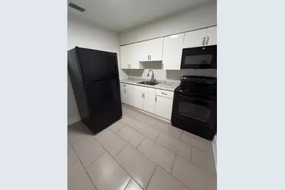 110 SW 7th Avenue #2, Dania Beach, FL 33004 - Photo 1