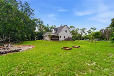 16317 Glasgow Drive E, The Acreage, FL 33470 - Photo 12