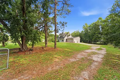16317 Glasgow Drive E, The Acreage, FL 33470 - Photo 30