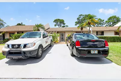 6126 Fairfield Circle, Greenacres, FL 33463 - Photo 2