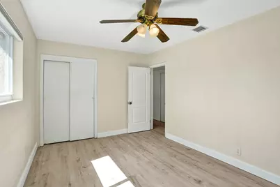 1240 SW 4th Avenue, Pompano Beach, FL 33060 - Photo 18