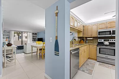 145 S Ocean Avenue #208, Palm Beach Shores, FL 33404 - Photo 6