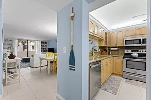 145 S Ocean Ave, Palm Beach Shores, FL 33404 - Photo 6