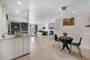 6361 N Falls Cir Dr, Lauderhill, FL 33319 - Photo 8