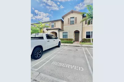 10490 W 33rd Way, Hialeah, FL 33018 - Photo 22
