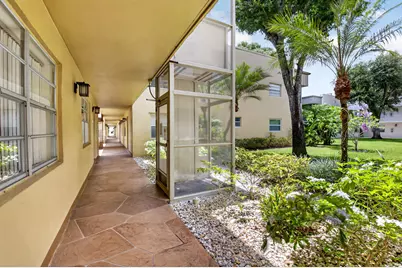 506 E Capri Road #506, Delray Beach, FL 33484 - Photo 4