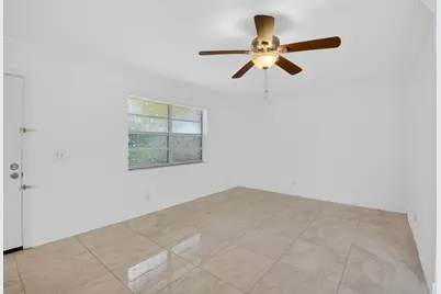 506 E Capri Road #506, Delray Beach, FL 33484 - Photo 8