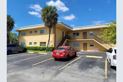 1061 NW 45th Street #8, Pompano Beach, FL 33064 - Photo 1