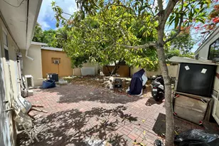 4730 NE 2nd Ave NE, Deerfield Beach, FL 33064 - Photo 10