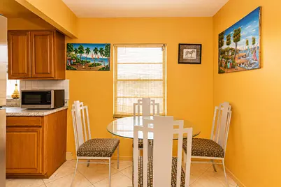10304 Pippin Lane, Royal Palm Beach, FL 33411 - Photo 16