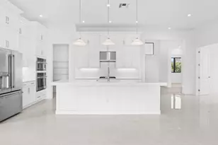 13928 Vivant Dr, Palm Beach Gardens, FL 33412 - Photo 10