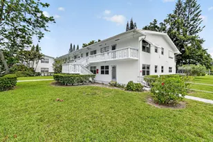 238 Sussex L, West Palm Beach, FL 33417 - Photo 2