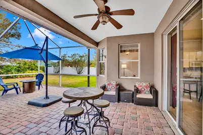 240 SW Champagne Ct Court SW, Vero Beach, FL 32968 - Photo 16