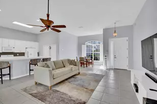 240 SW Champagne Ct Ct SW, Vero Beach, FL 32968 - Photo 4