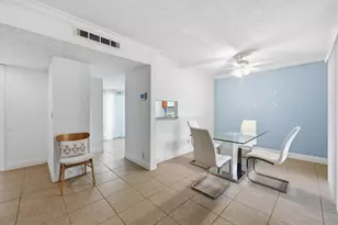 301 Lakewood Dr, Jupiter, FL 33458 - Photo 2