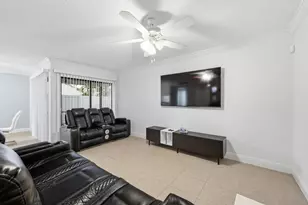 301 Lakewood Dr, Jupiter, FL 33458 - Photo 6