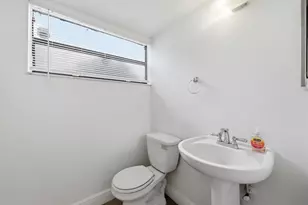 301 Lakewood Dr, Jupiter, FL 33458 - Photo 8