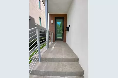 348 Balboa Street, Hollywood, FL 33019 - Photo 8