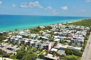 348 Balboa St, Hollywood, FL 33019 - Photo 2