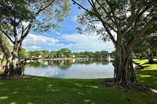 641 Cypress Lake Blvd, Pompano Beach, FL 33064 - Photo 30