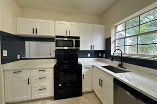 641 Cypress Lake Blvd, Pompano Beach, FL 33064 - Photo 12