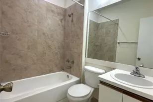 641 Cypress Lake Blvd, Pompano Beach, FL 33064 - Photo 24