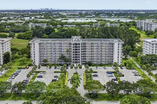 3150 N Palm Aire Dr, Pompano Beach, FL 33069 - Photo 34
