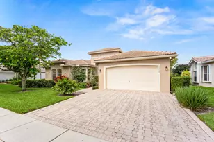 13215 Alhambra Lake Cir, Delray Beach, FL 33446 - Photo 2