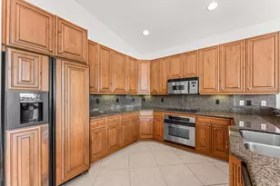 13215 Alhambra Lake Cir, Delray Beach, FL 33446 - Photo 10
