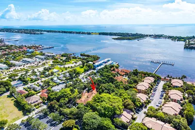 16 Via Lago, Boynton Beach, FL 33435 - Photo 1
