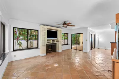 16 Via Lago, Boynton Beach, FL 33435 - Photo 12