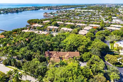 16 Via Lago, Boynton Beach, FL 33435 - Photo 38