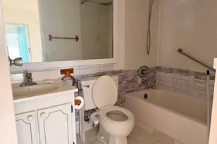 355 Brittany H, Delray Beach, FL 33446 - Photo 6