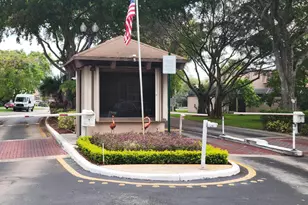 971 NW 122nd Terrace, Pembroke Pines, FL 33026 - Photo 18