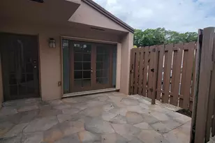 971 NW 122nd Terrace, Pembroke Pines, FL 33026 - Photo 16