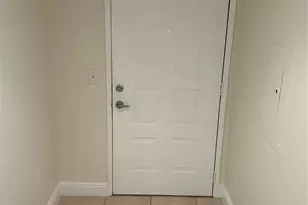 900 SW 142nd Ave, Pembroke Pines, FL 33027 - Photo 4