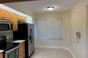 900 SW 142nd Ave, Pembroke Pines, FL 33027 - Photo 10