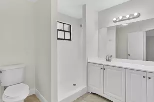 9001 W Sunrise Blvd, Plantation, FL 33322 - Photo 14