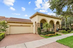 10099 SW Duccio Ln, Port Saint Lucie, FL 34986 - Photo 2